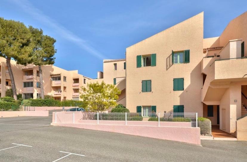 Studio Avec Piscines A 500M De La Plage Бандоль Экстерьер фото