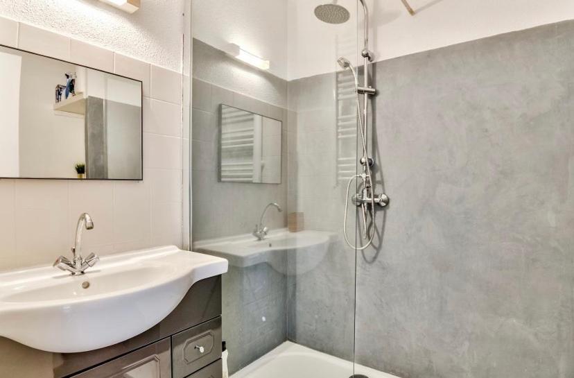Studio Avec Piscines A 500M De La Plage Бандоль Экстерьер фото
